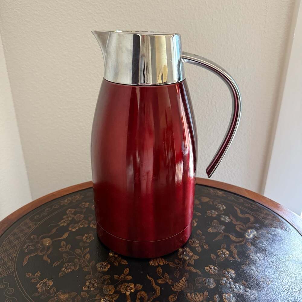Starbucks Stainless Steel Double Wall Vacuum Insulated Thermal Carafe Red